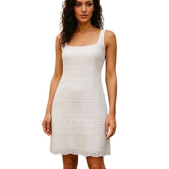 Solitaire Dresses & Skirts - Solitaire Lace Mini Dress Size Medium Vanilla Girl